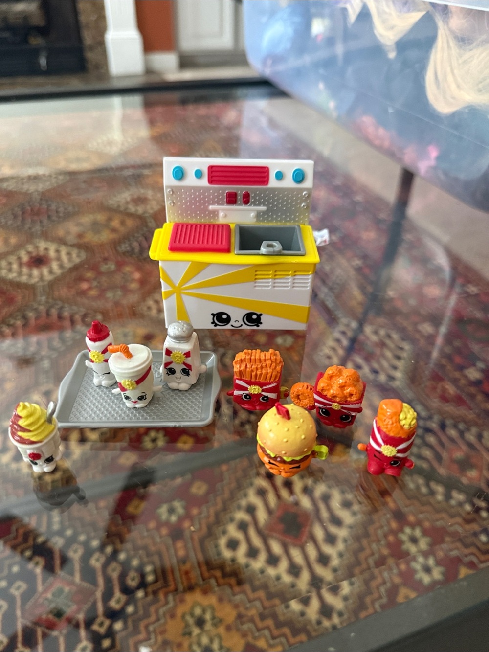 Shopkins Fast-Food Playset with Mini Food Characters - Kids Toys
